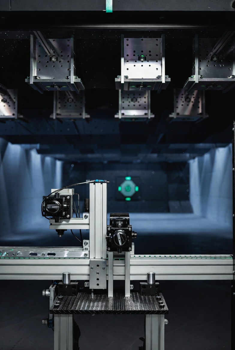 Система движущейся мишени XTIR ПУМА 35, монорельс, студийный тех-стиль